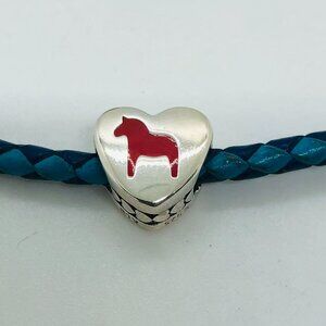 ✨✨Pandora Country Of Sweden Exclusive Dala Horse Heart Charm